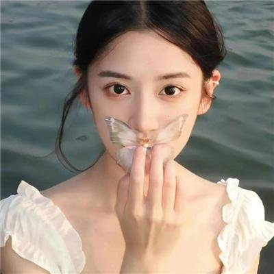 坠雪少女